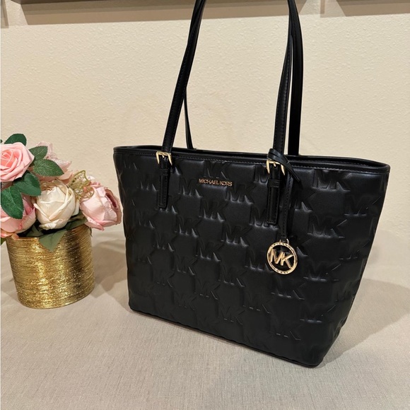 Michael Michael Kors Jet Set MD Carryall Tote Bag - Picture 8 of 9